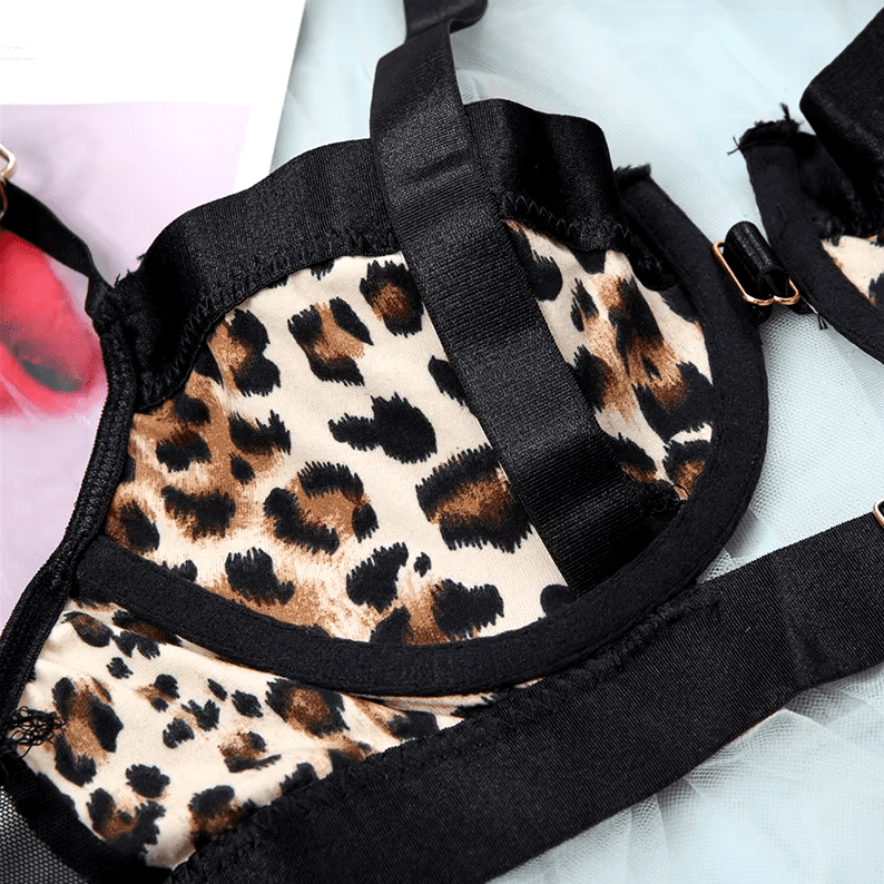 Body de encaje con Portaligas y corset Animal print